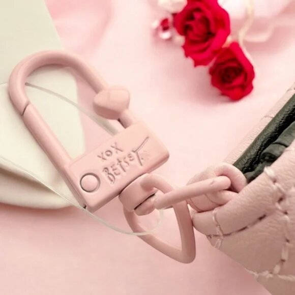 Betsey Johnson Pink Quilted Wallet with Clip - Picture 6 of 7